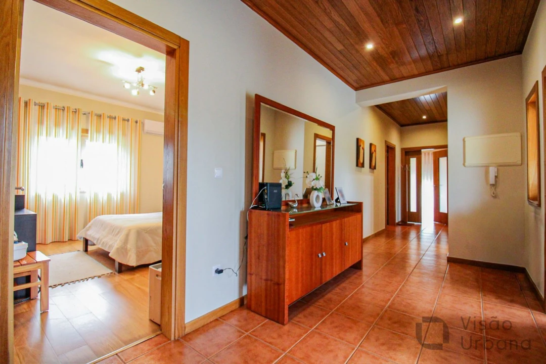 Moradia T3 para Venda em Bodiosa Foto 9