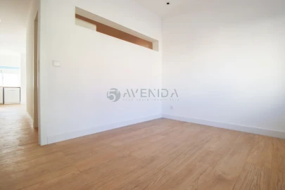 Apartamento T1 para Venda em Baixa da Banheira e Vale da Amoreira