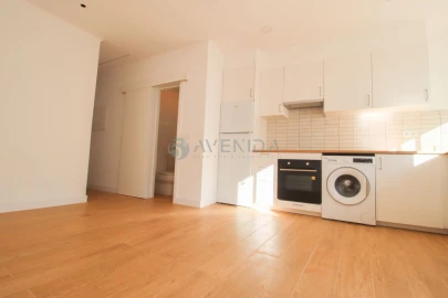 Apartamento T1 para Venda em Baixa da Banheira e Vale da Amoreira