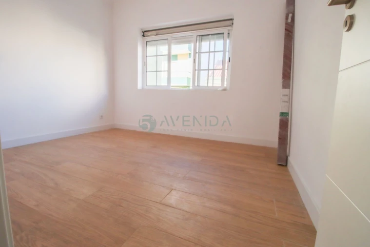 Apartamento T1 para Venda em Baixa da Banheira e Vale da Amoreira Foto 5