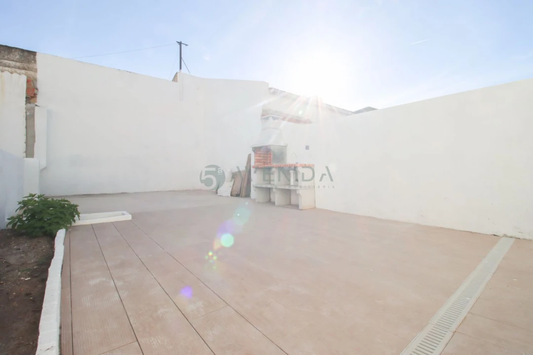 Apartamento T1 para Venda em Baixa da Banheira e Vale da Amoreira Foto 14