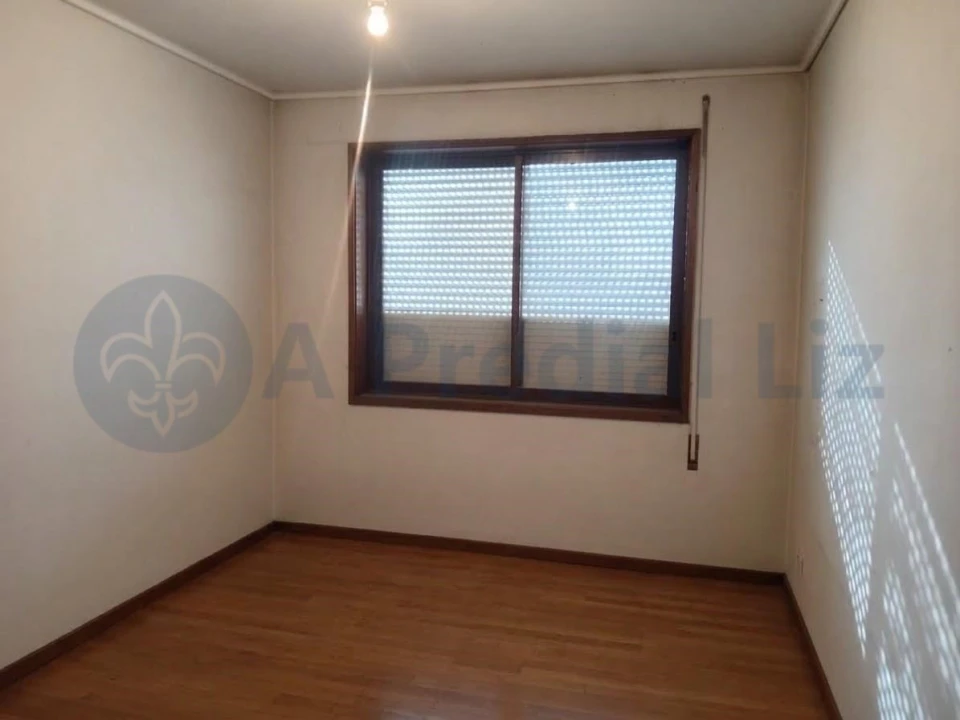 Apartamento T2 para Venda em Ramalde Foto 4