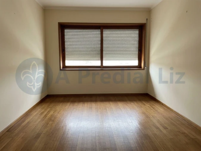 Apartamento T2 para Venda em Ramalde Foto 2