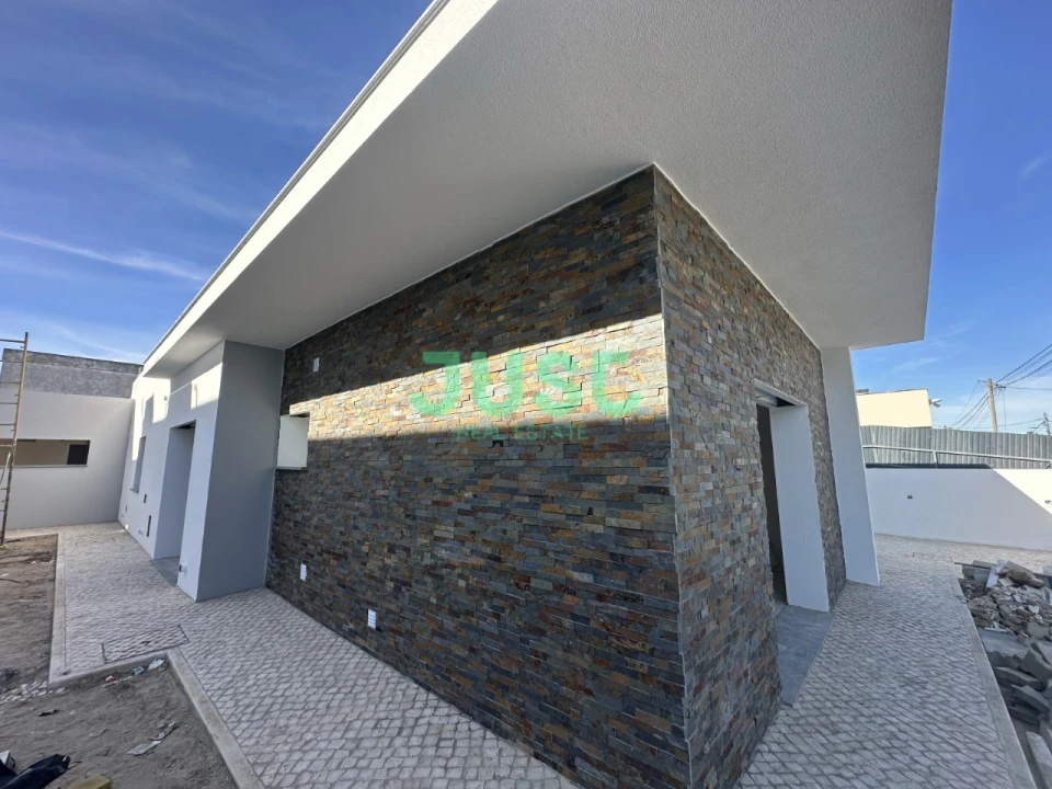 Moradia T3 para Venda em Fernao Ferro Foto 2