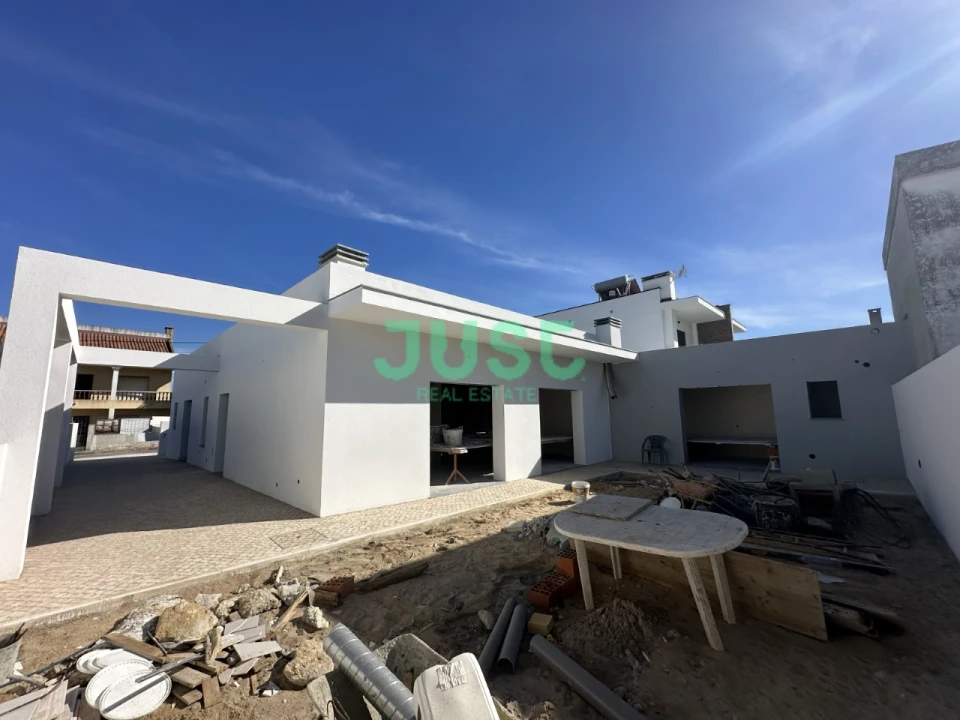 Moradia T3 para Venda em Fernao Ferro Foto 4