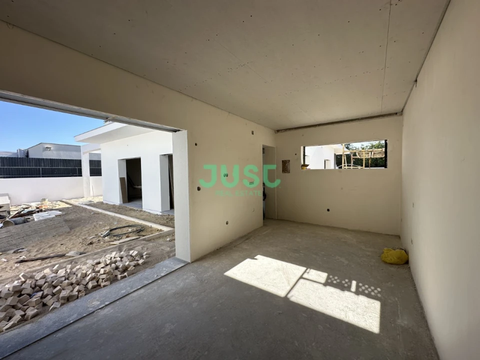 Moradia T3 para Venda em Fernao Ferro Foto 17