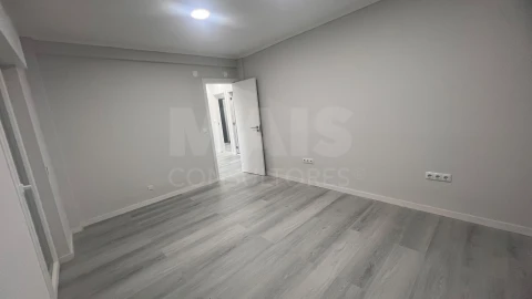 Apartamento T2 para Venda em Setubal (São Sebastião)