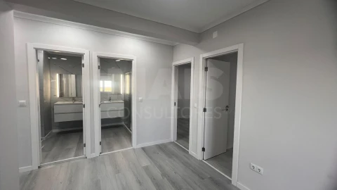 Apartamento T2 para Venda em Setubal (São Sebastião)