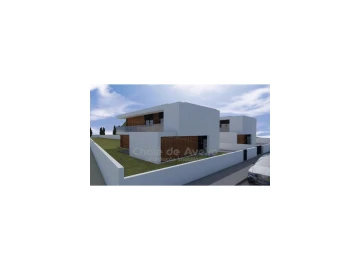 Moradia T4 para Venda em São Bernardo