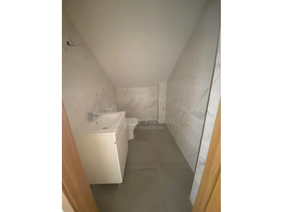 Moradia T3 para Venda em Pinheiro da Bemposta, Travanca e Palmaz Foto 13