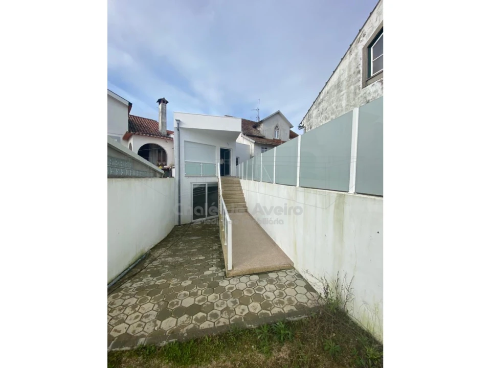 Moradia T3 para Venda em Pinheiro da Bemposta, Travanca e Palmaz Foto 23