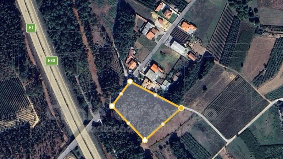 Terreno para Venda em Oiã