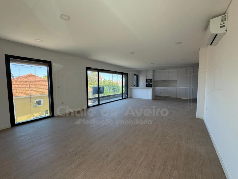 Apartamento T3 para Venda em Esgueira Foto 1