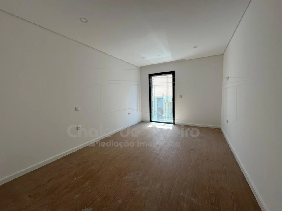 Apartamento T3 para Venda em Esgueira Foto 13