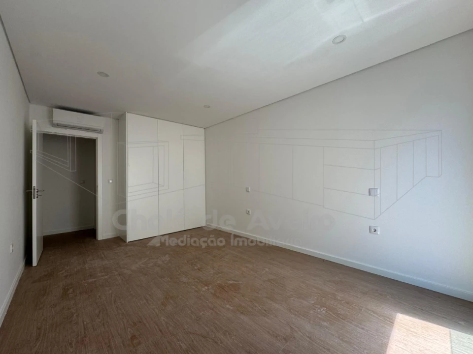Apartamento T3 para Venda em Esgueira Foto 14