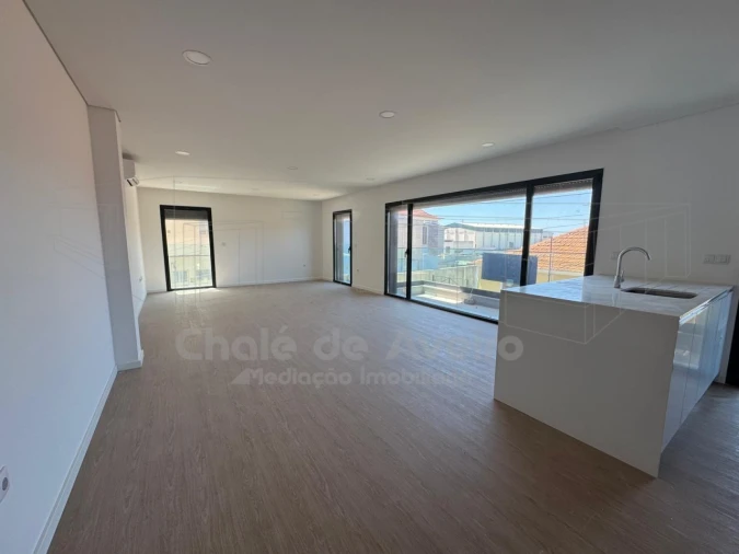 Apartamento T3 para Venda em Esgueira Foto 4
