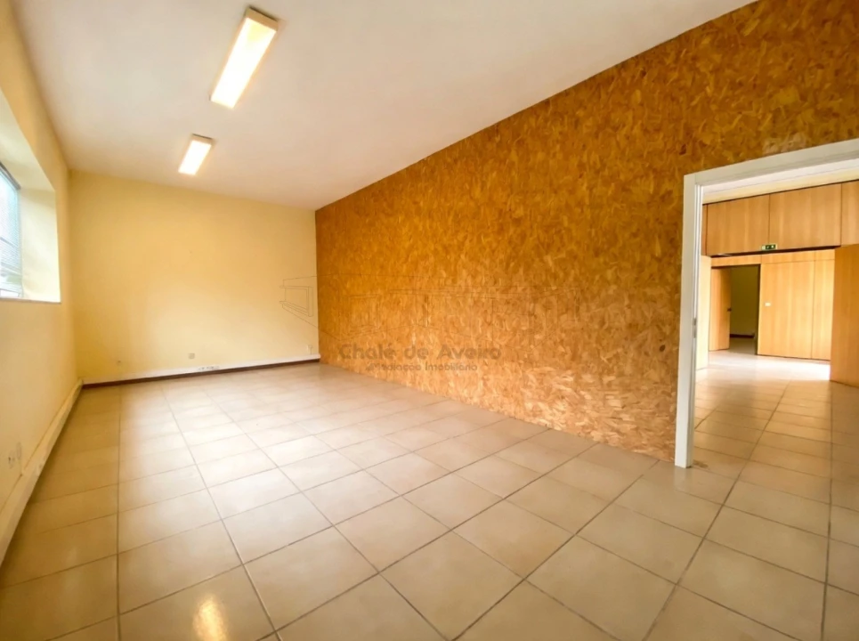 Escritório para Arrendamento em Esgueira Foto 9