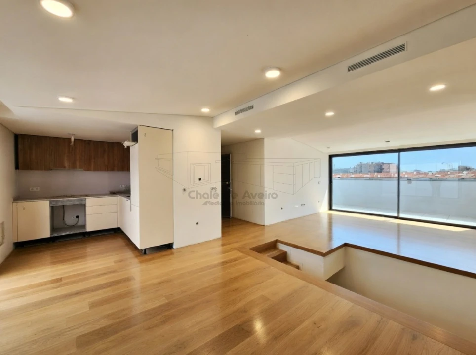Apartamento T3 para Venda em Esgueira Foto 1