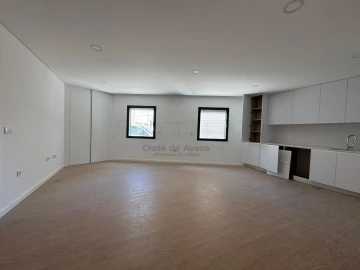Apartamento T1 para Venda em Esgueira