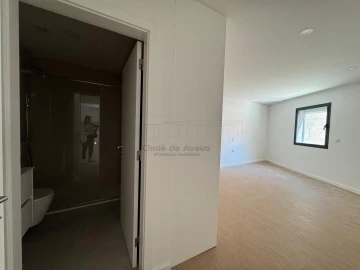 Apartamento T1 para Venda em Esgueira