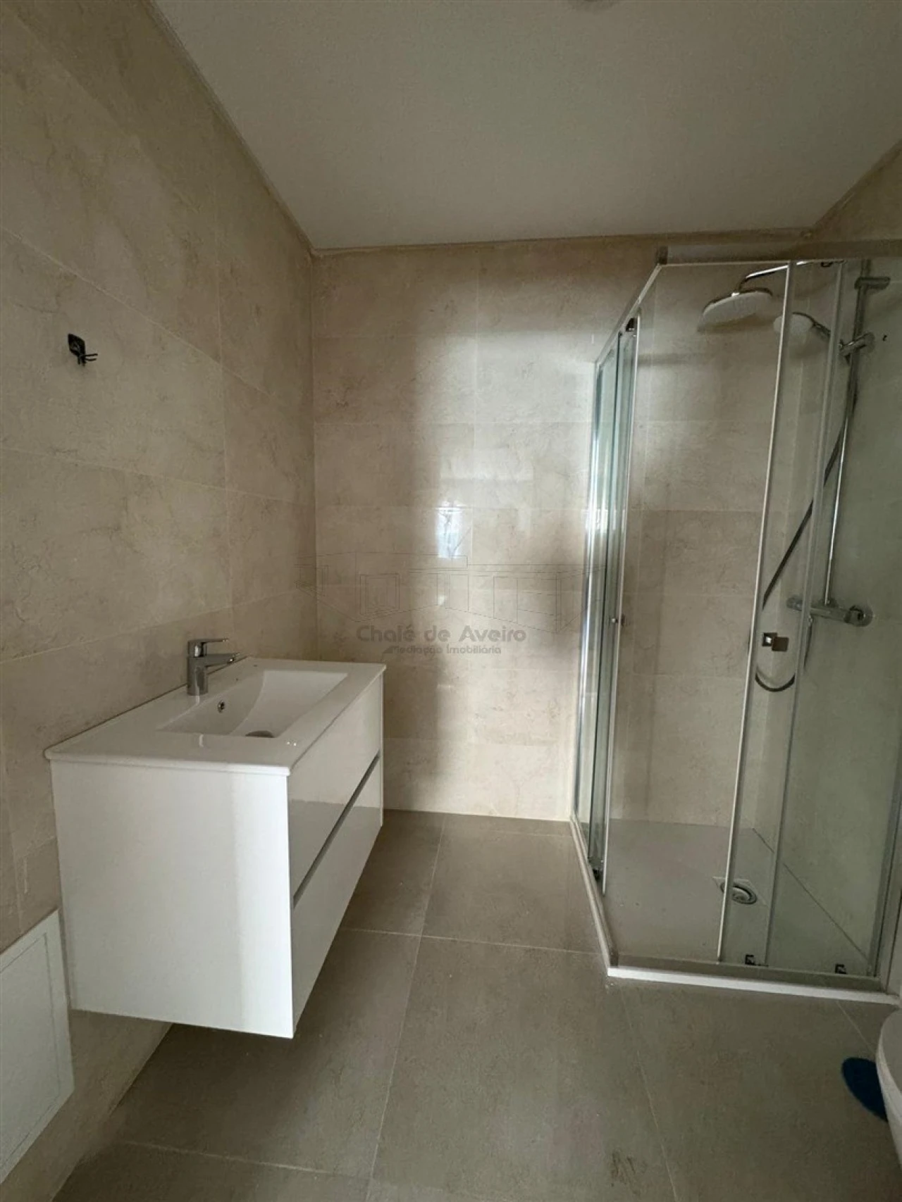 Apartamento T1 para Venda em Esgueira Foto 6