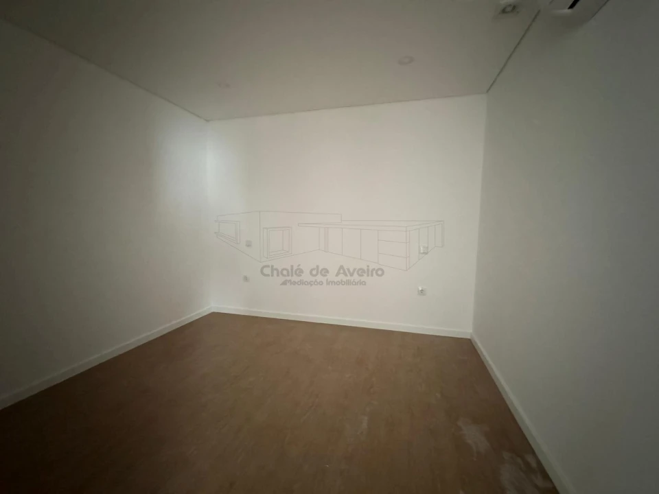 Apartamento T1 para Venda em Esgueira Foto 7