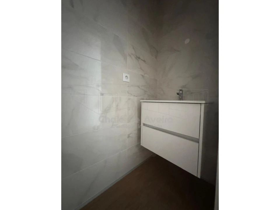 Apartamento T2 para Venda em Esgueira Foto 17
