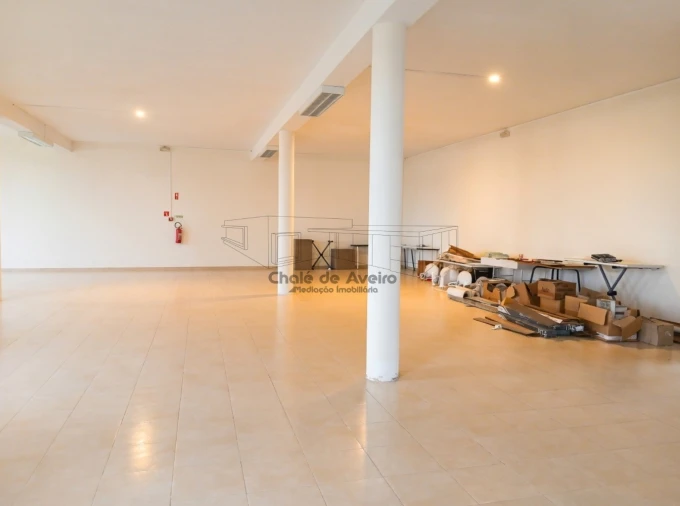 Armazém para Venda em Albergaria-A-Velha e Valmaior Foto 2
