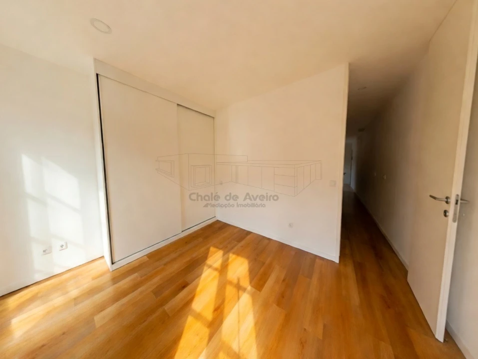 Apartamento T1 para Arrendamento em Glória e Vera Cruz Foto 12