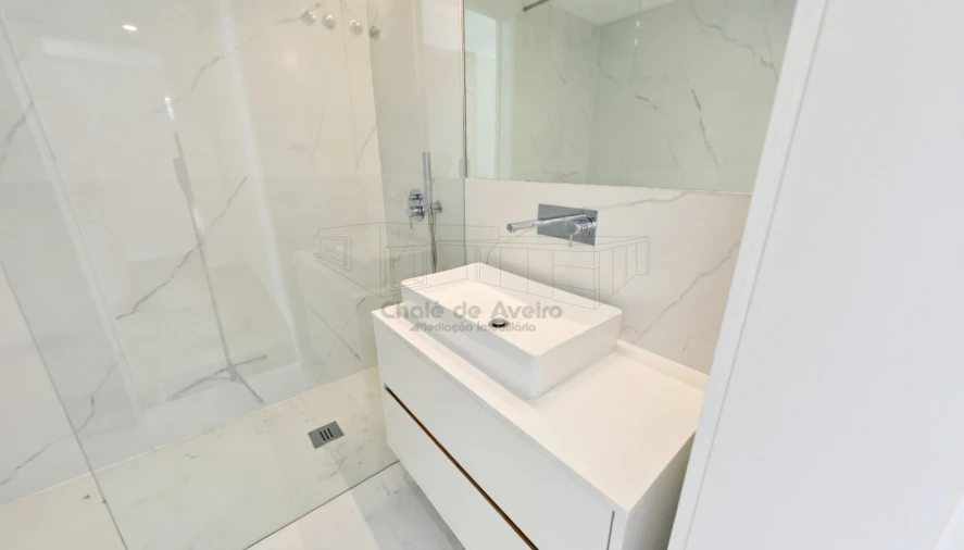Apartamento T2 para Venda em Glória e Vera Cruz Foto 17