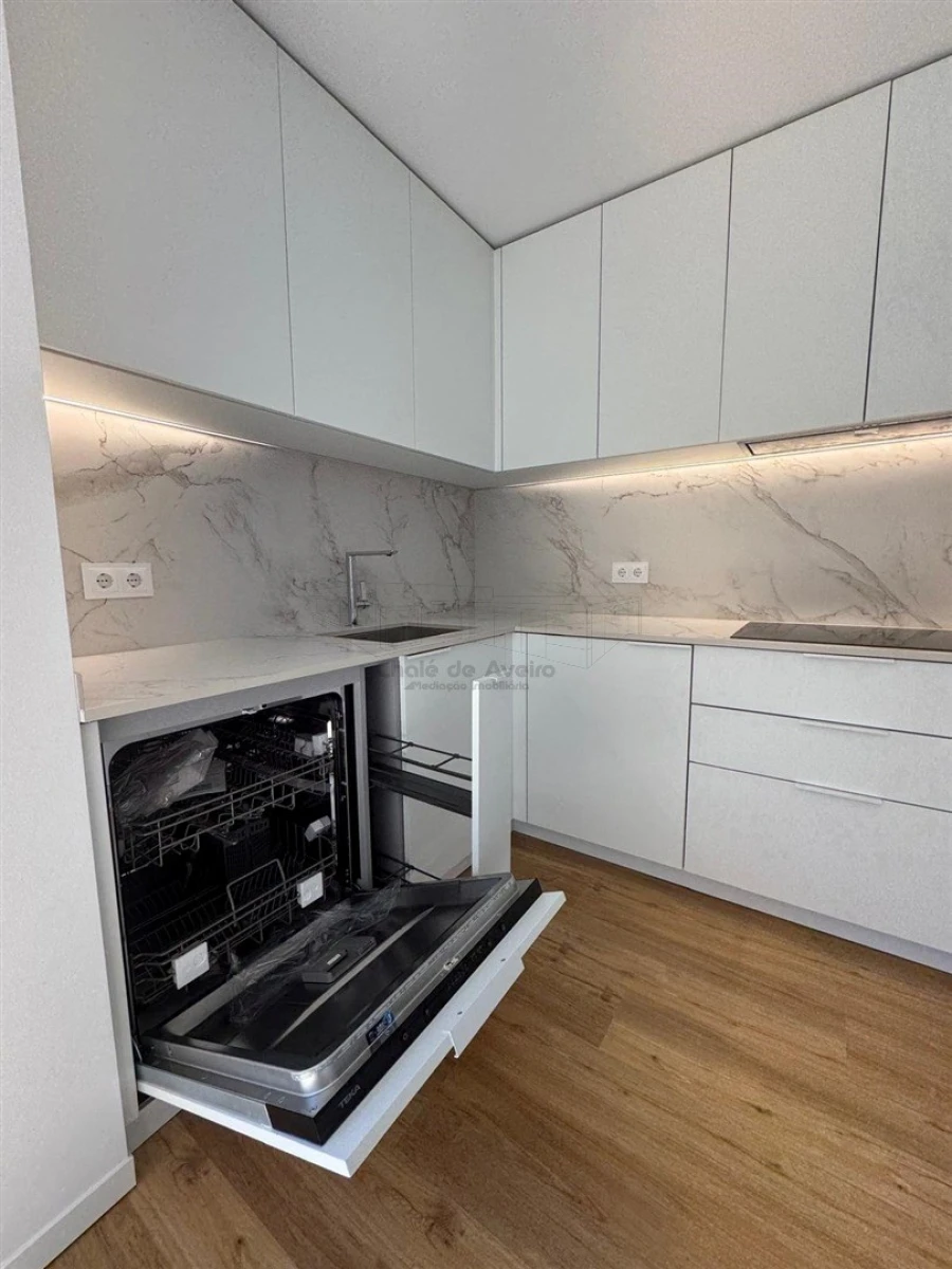 Apartamento T2 para Venda em Glória e Vera Cruz Foto 6
