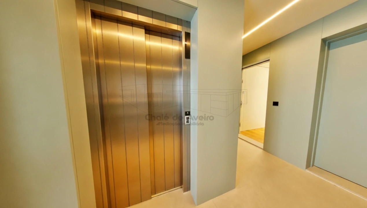 Apartamento T2 para Venda em Glória e Vera Cruz Foto 25