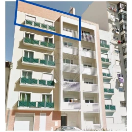 Apartamento T3 para Arrendamento em Agualva e Mira-Sintra