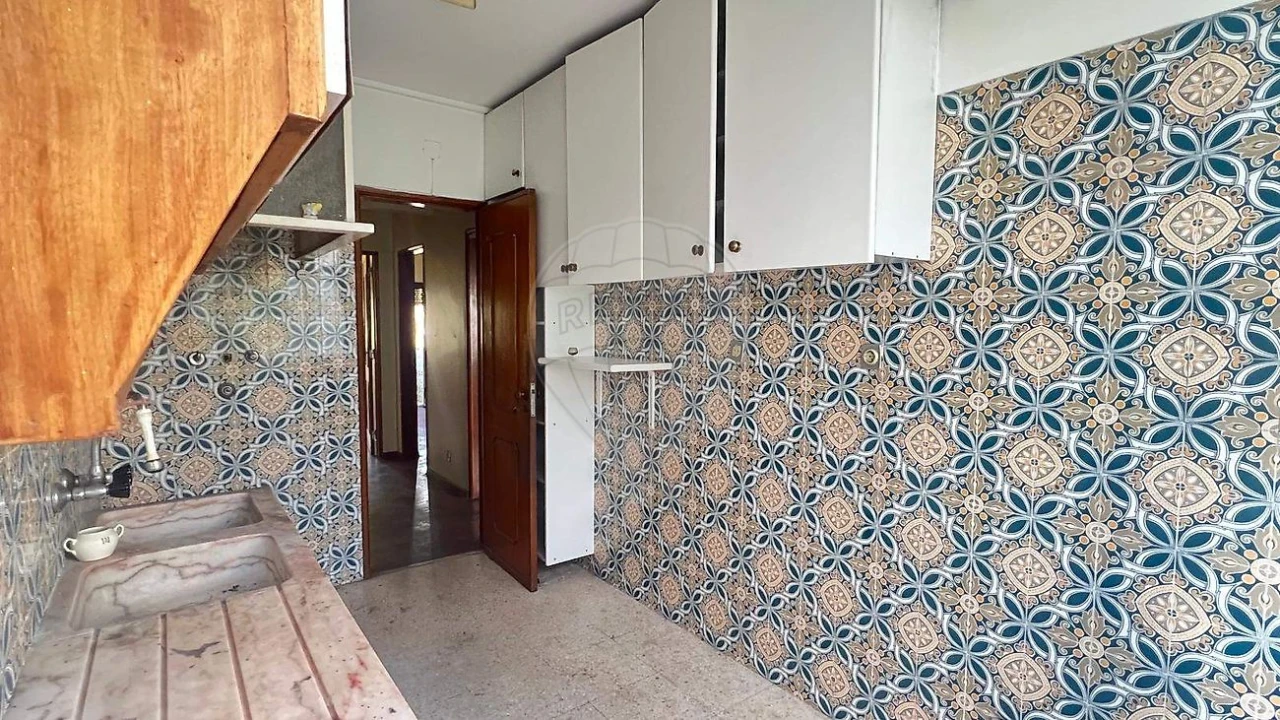 Apartamento T2 para Venda em Águas Livres Foto 17