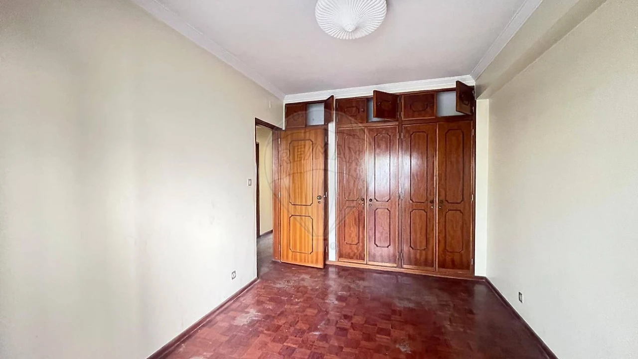 Apartamento T2 para Venda em Águas Livres Foto 16