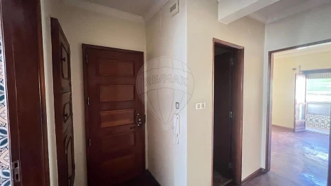 Apartamento T2 para Venda em Águas Livres