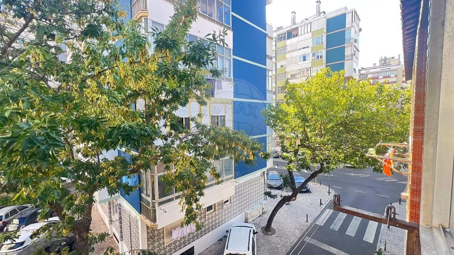 Apartamento T2 para Venda em Águas Livres Foto 5