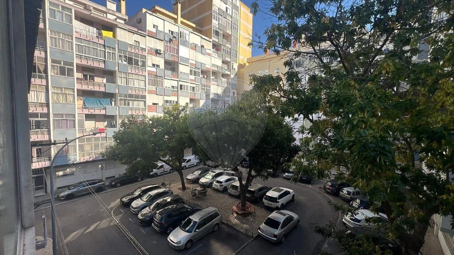 Apartamento T2 para Venda em Águas Livres Foto 4