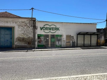 Loja para Arrendamento em Marvila, Ribeira Santarém, São Salvador, São Nicolau