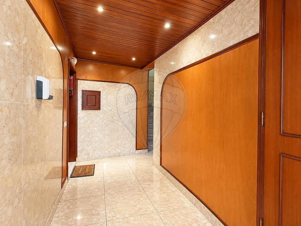 Apartamento T2 para Venda em Santa Marinha e São Pedro da Afurada Foto 11