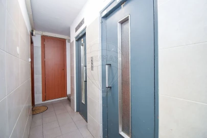 Apartamento T2 para Venda em Corroios