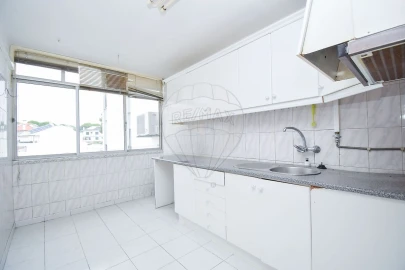 Apartamento T2 para Venda em Corroios