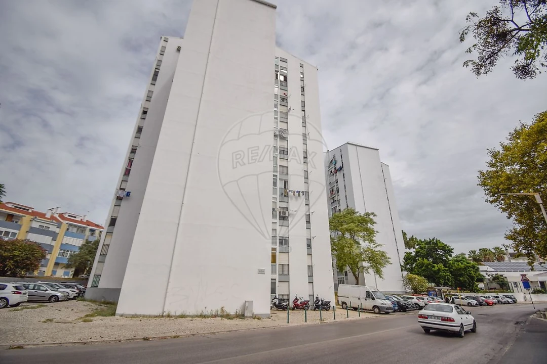 Apartamento T2 para Venda em Corroios Foto 22