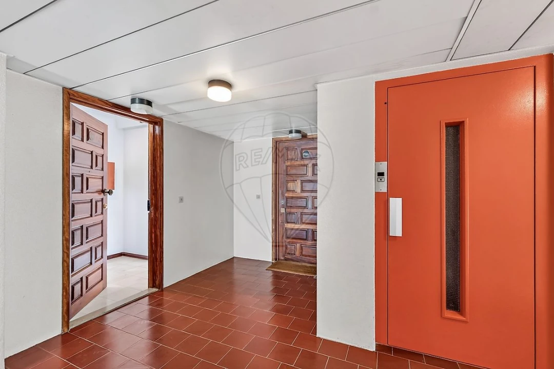 Apartamento T2 para Arrendamento em Encosta do Sol Foto 17