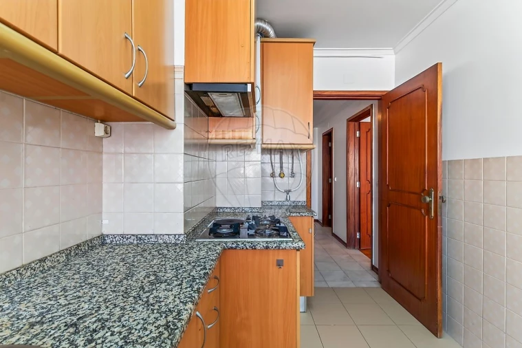 Apartamento T2 para Arrendamento em Encosta do Sol Foto 10
