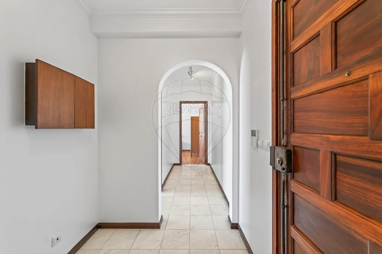 Apartamento T2 para Arrendamento em Encosta do Sol Foto 6