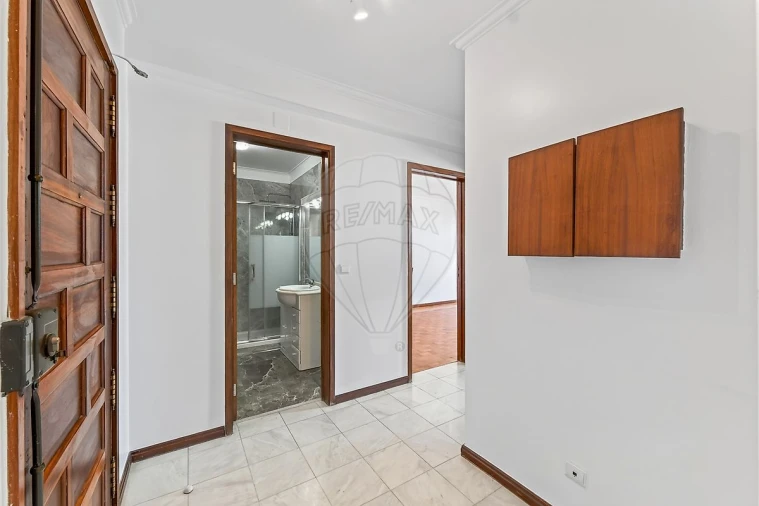 Apartamento T2 para Arrendamento em Encosta do Sol Foto 11