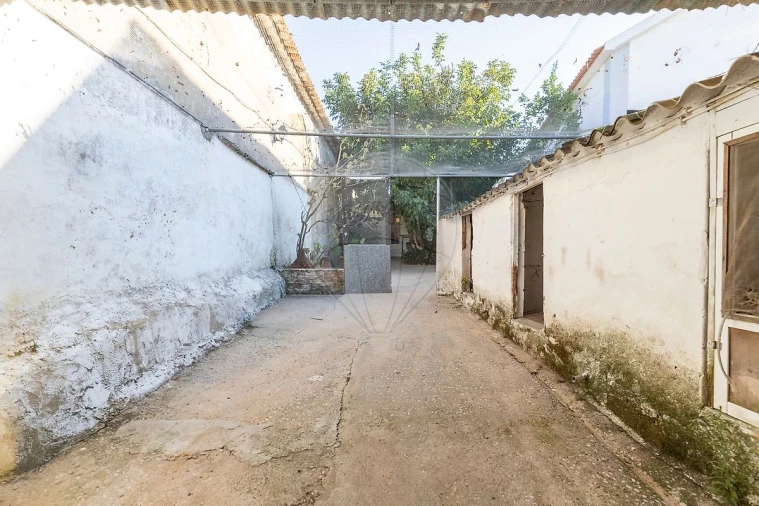 Moradia T2 para Venda em Dois Portos e Runa Foto 25
