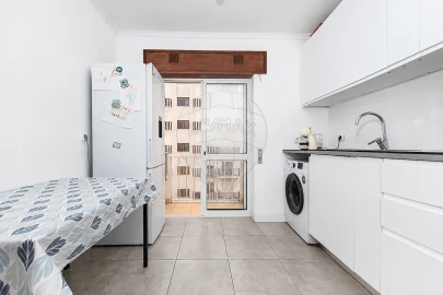 Apartamento T2 para Venda em Carregado e Cadafais