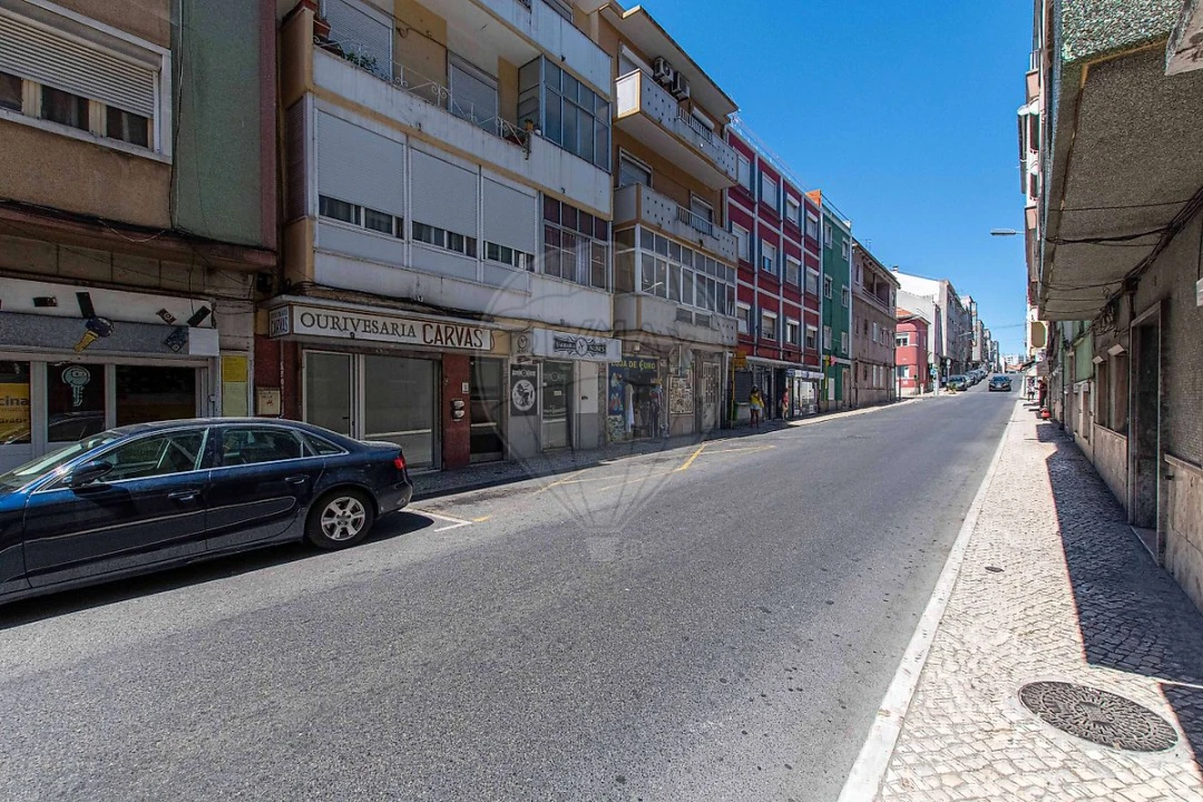 Loja para Arrendamento em Moscavide e Portela Foto 2